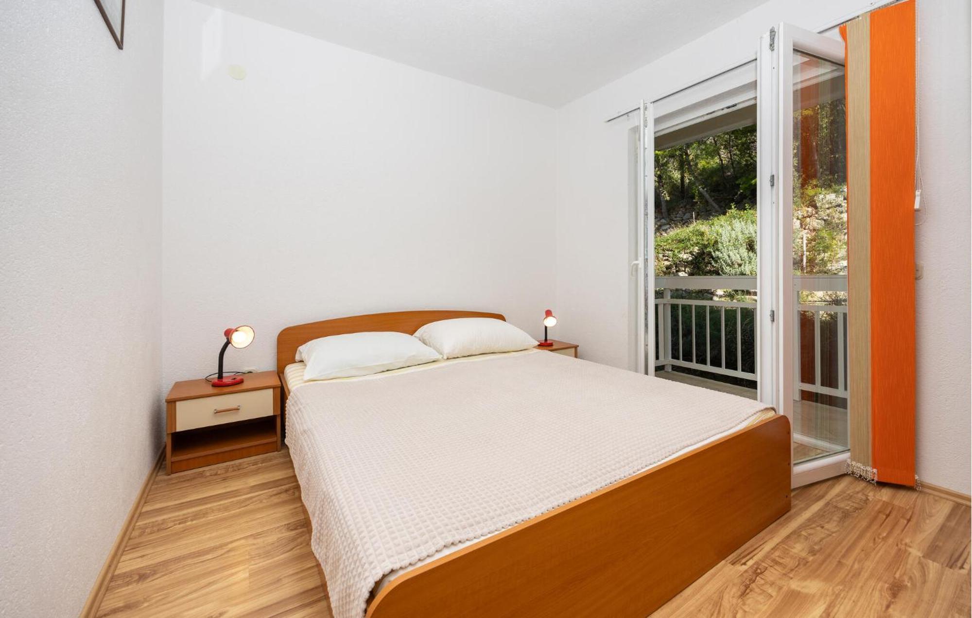 1 Bedroom Awesome Apartment In ล็อควา โรโกซนิตซา ภายนอก รูปภาพ